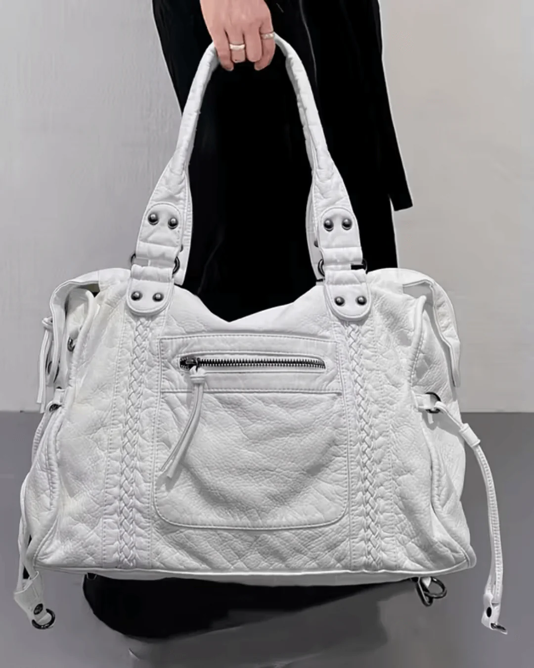Tanja Shoulder Bag - Image 8